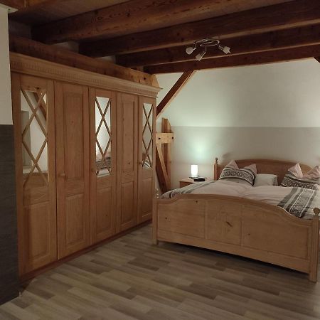 Sonnige Zimmer Hotell Eberhardzell Exteriör bild